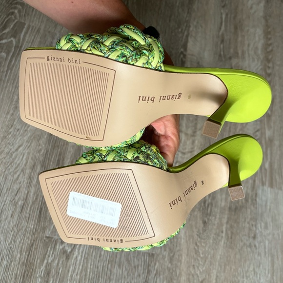 Gianni Bini Heeled Mule - Picture 4 of 4